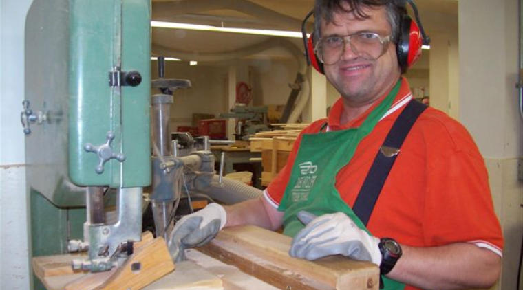 woodworking - kindling- 